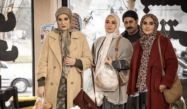 عکس| سفر در زمان؛ «شری» سریال پایتخت 7 در کنار اسب محبوب اش؛ سال 1403