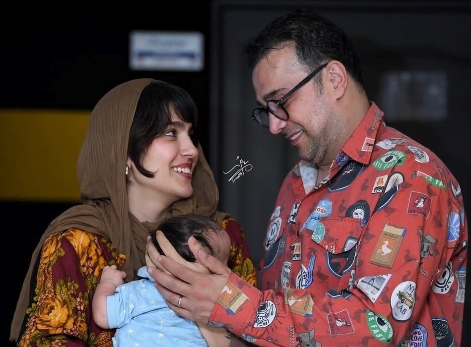 مونا کرمی از چهره پسرش رونمایی کرد؛ سفر خانوادگی با خواهر شوهر