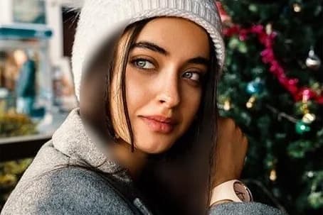 بیوگرافی کیمیا حسینی؛ زیباترین زن ایرانی در جهان