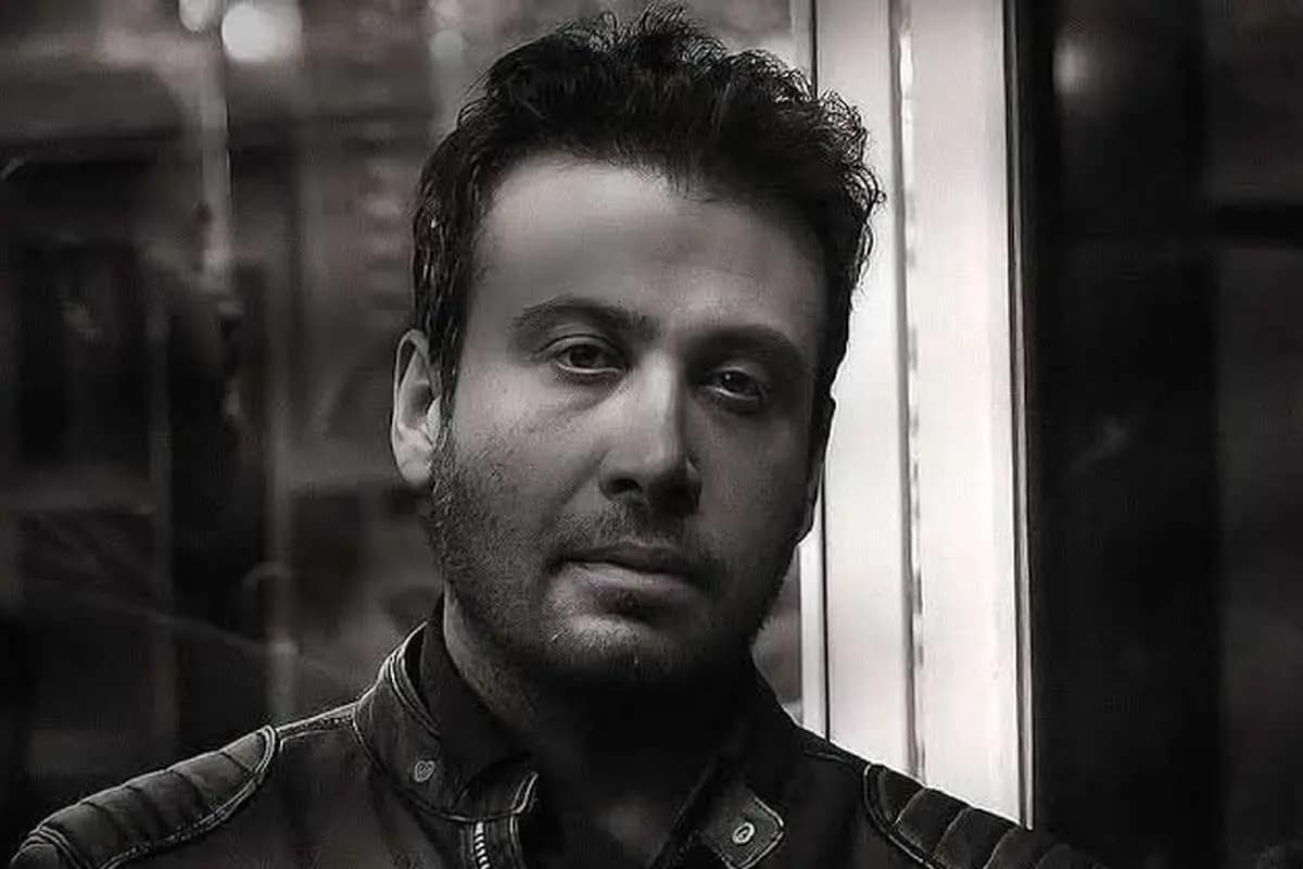 پست جدید و حاشیه ساز  محسن چاوشی / حق با بعضی از شماست: من «وسطم»