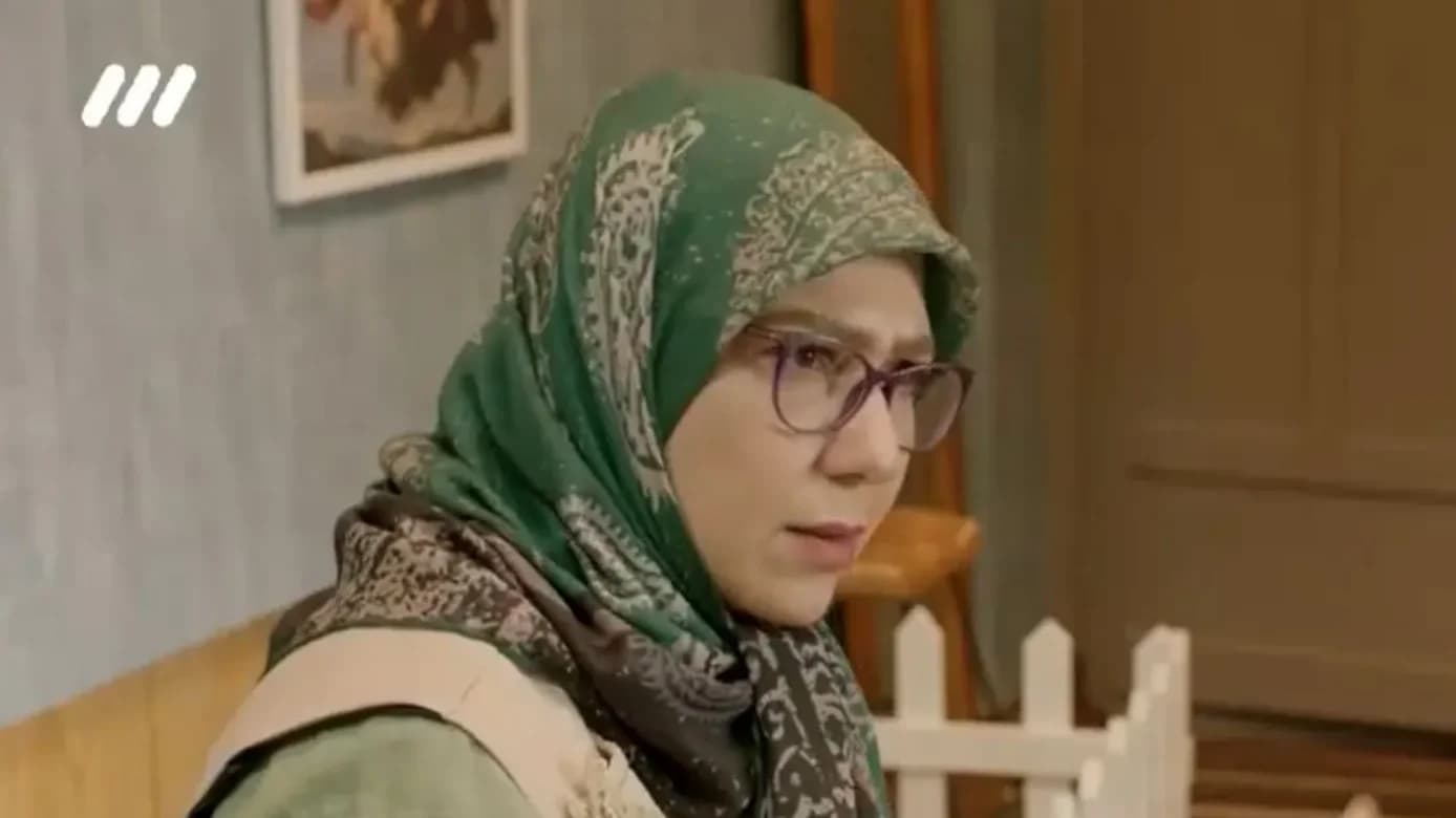 «مادر دکتر رویا مرزبان» سریال کلینیک رویا در جشن تولد خصوصی