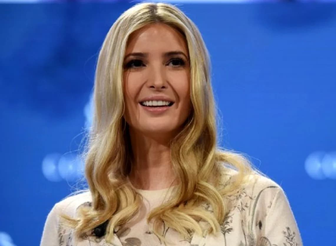 سفر در زمان؛ «ایوانکا ترامپ» در مراسم تشییع جنازه پدربزرگ اش در نیویورک؛ سال 1378