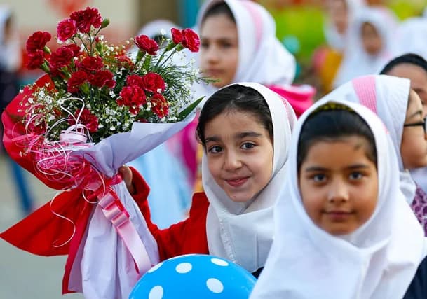 پیام تبریک روز معلم / مجموعه پیام‌های عاشقانه، رسمی و ادبی تبریک روز معلم