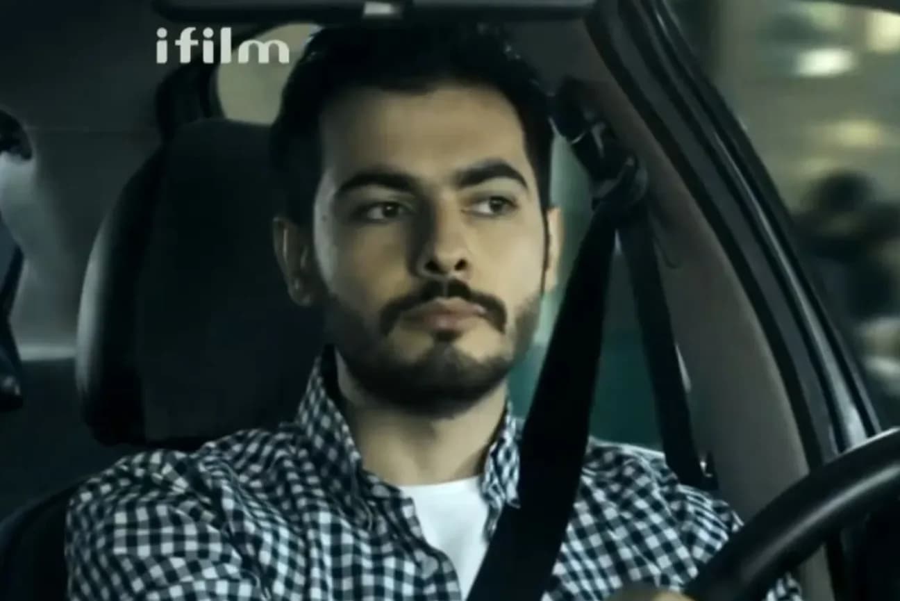 عکس| سفر در زمان؛ «کیوان» سریال لحظه گرگ و میش در پشت صحنه یک فیلم؛ سال 1400