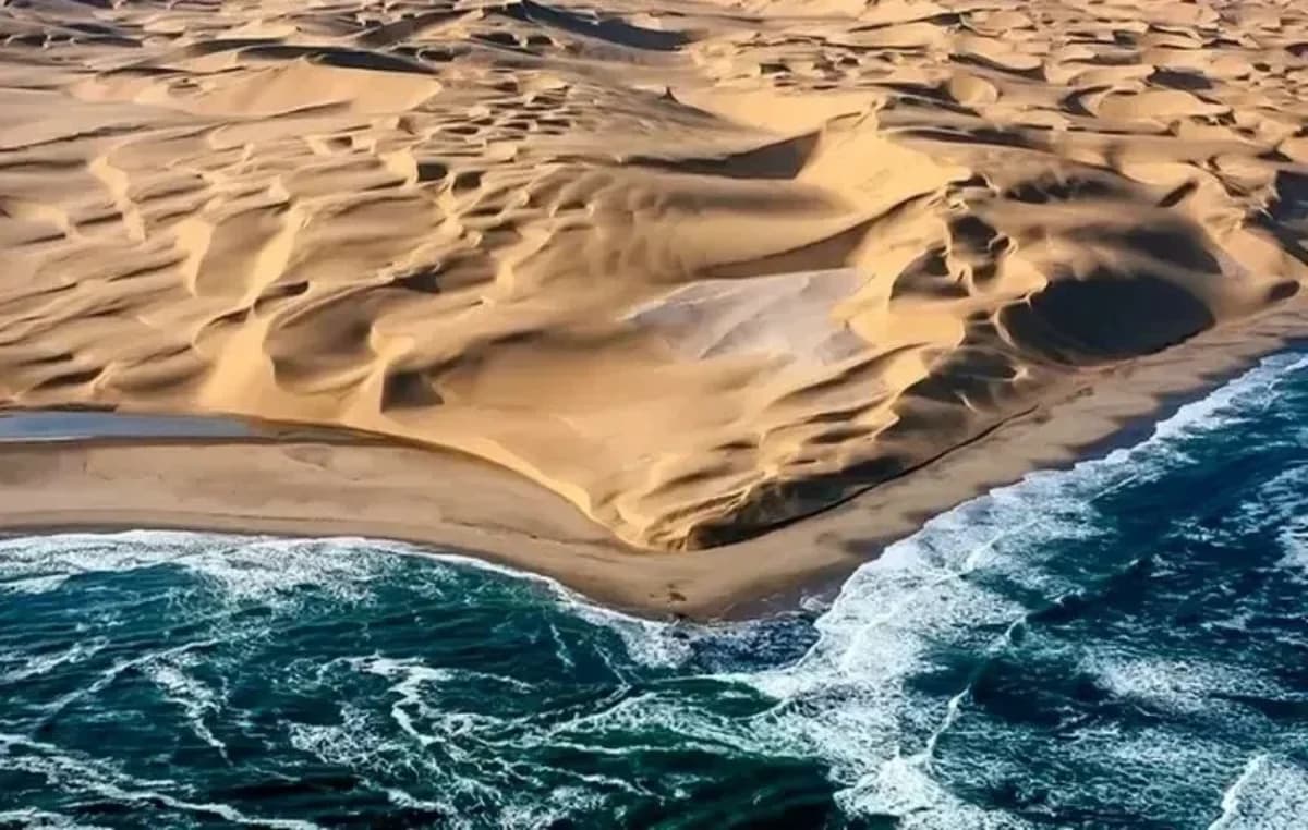 چرا بعضی از خشک‌ ترین بیابان‌ های جهان کنار اقیانوس‌ ها هستند؟