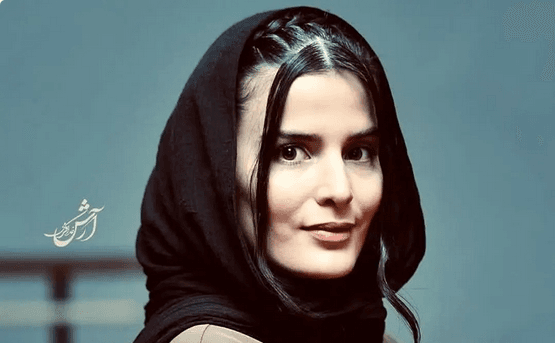 عکس| سفر زمان؛ «غزاله اکرمی» (سوجان) در 20 سالگی در کنار «مهدی سلطانی»؛ سال 97