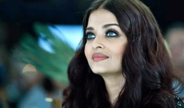 نگاهی به چیدمان خانه سلطنتی و دوبلکسِ آیشواریا ملکه زیبایی