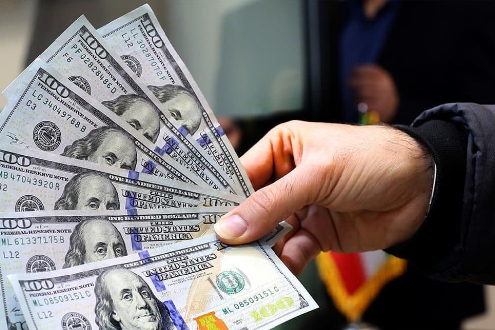 کاهش قیمت دلار و ارزهای معتبر در بازار آزاد