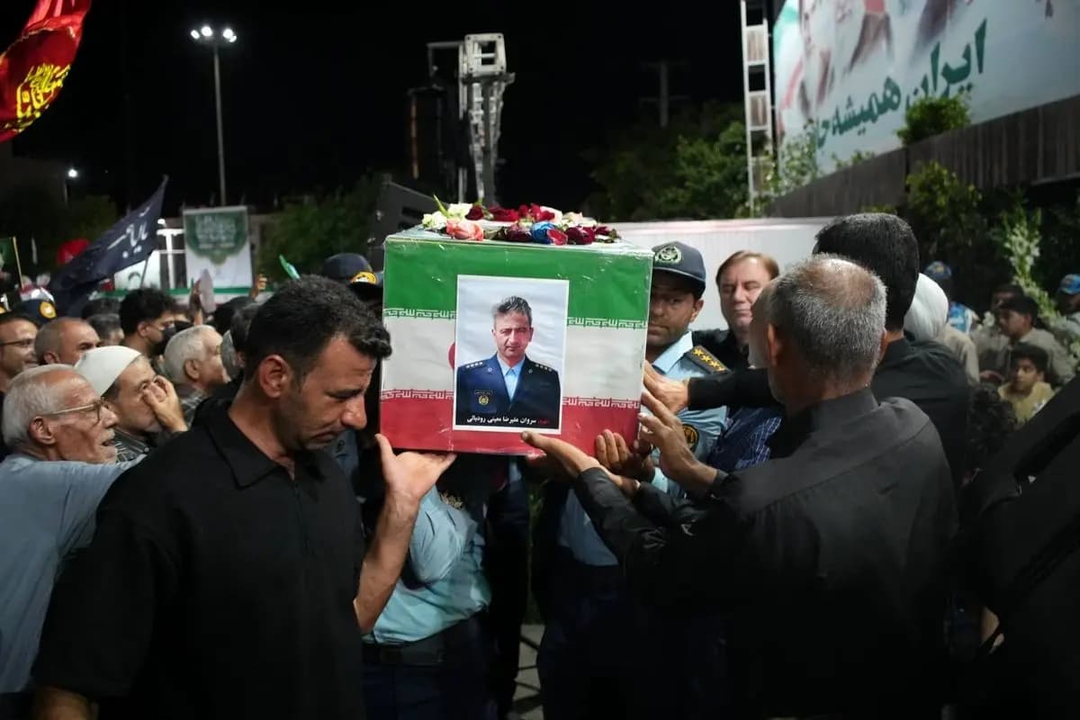 پیکر مطهر شهید علیرضا معینی تشییع شد