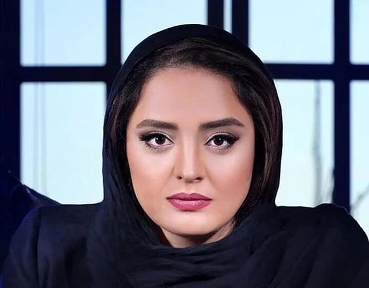 تیپ اروپایی نرگس محمدی در کنار دریا