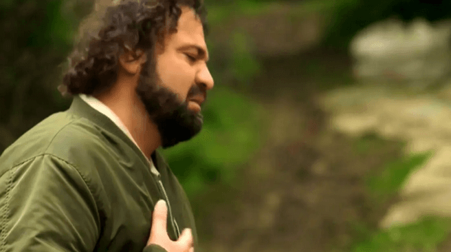 عکس| رامین امین چنارانی «ناصر» سریال سوجان در حال اسب سواری