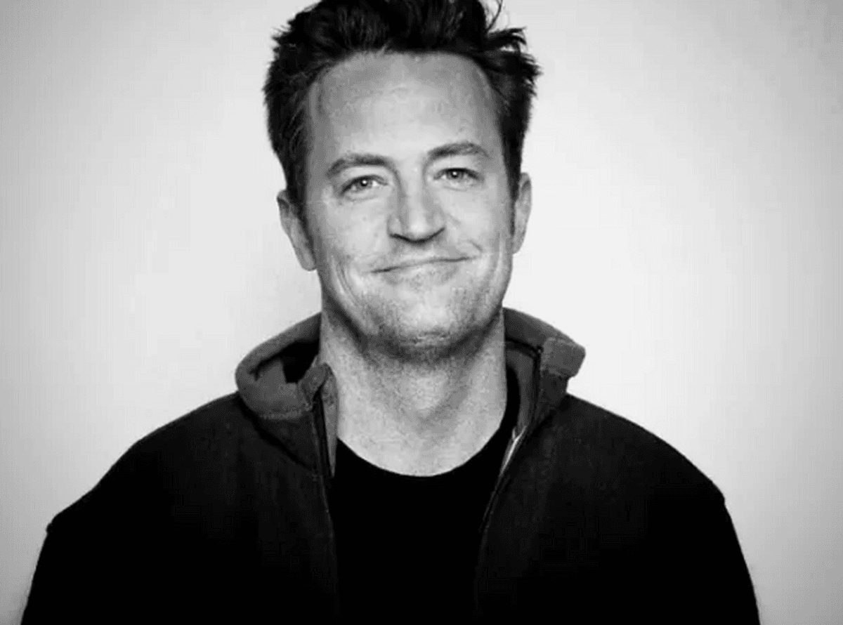 پزشک مرتبط با مرگ متیو پری بر اثر کتامین به 8 ماه حبس خانگی محکوم شد