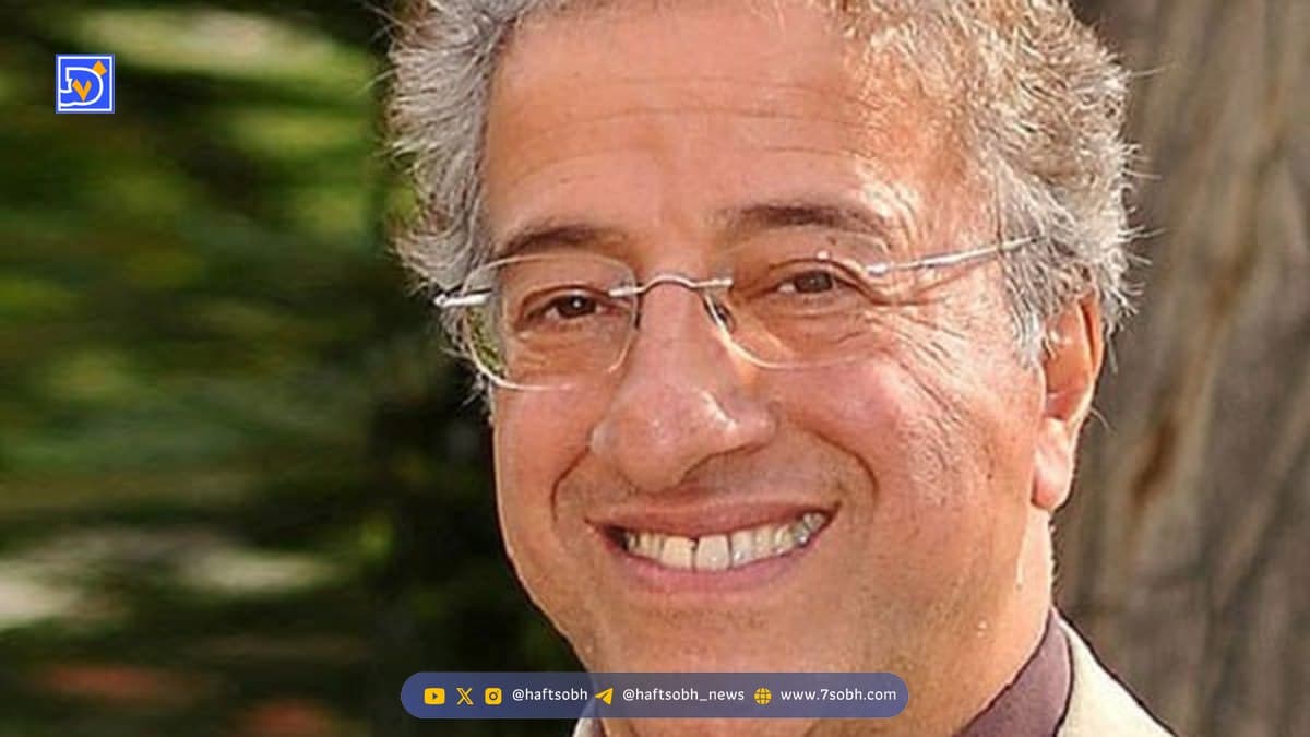 نگاهی نزدیک به خانه خیرهکننده علیرضا خمسه و همسرش؛ از حوض سنتی تا مبلمان اعیانی!