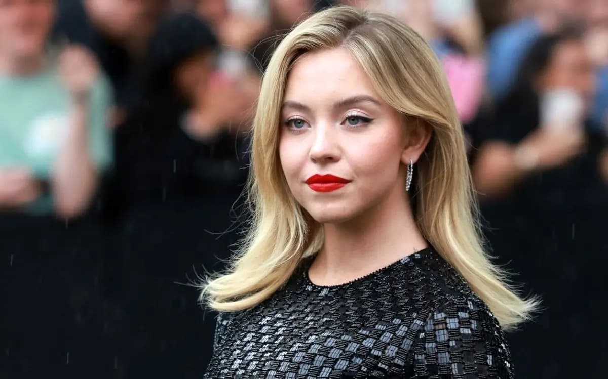 سیدنی سوینی بازیگر نقش جیمز باند میشود | پیشنهاد جنجالی کارگردان