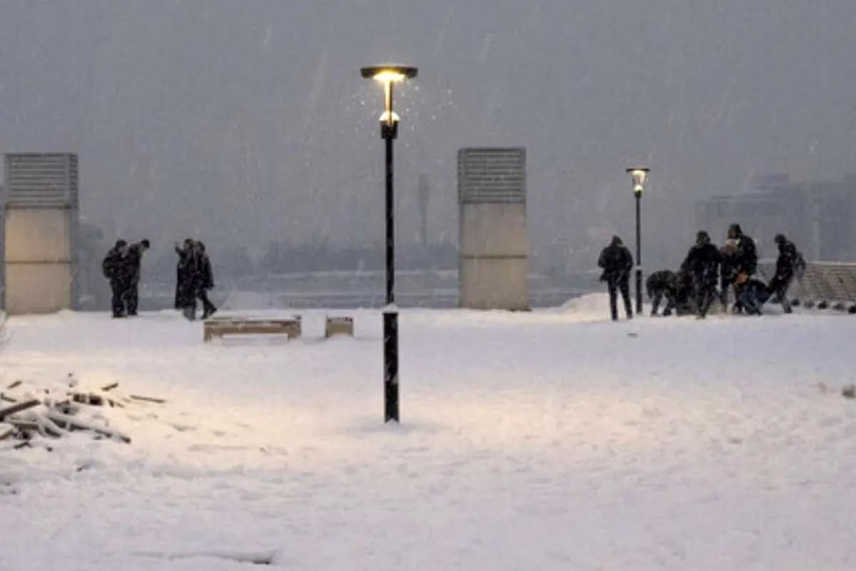 شاخص آلودگی هوای تهران امروز چهارشنبه ۱ بهمن / یک نقطه قرمز شد