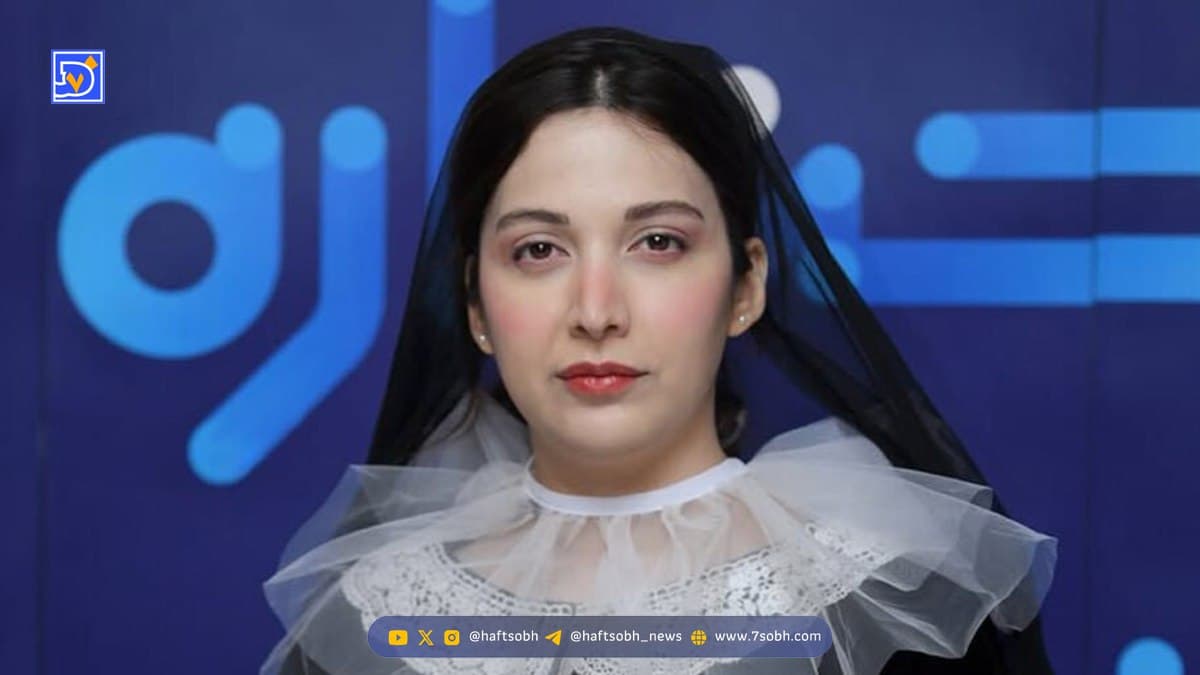 استایل یلدایی| روشنک گرامی در شب یلدا با جورابشلواری قرمز