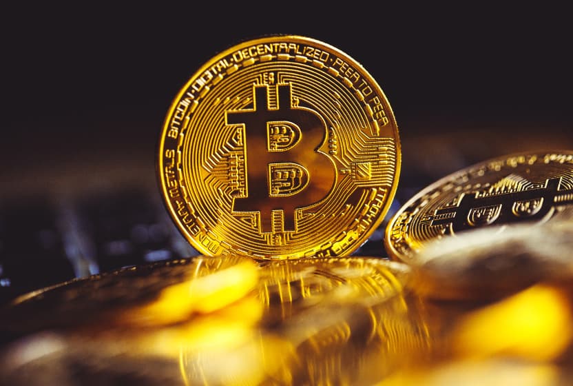 قیمت زنده بیت کوین امروز ۲۵ اردیبهشت ۱۴۰۵ اعلام شد + جدول قیمت اتریوم، سولانا، بایننس کوین و کاردانو