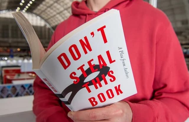 «این کتاب را ندزدید!»