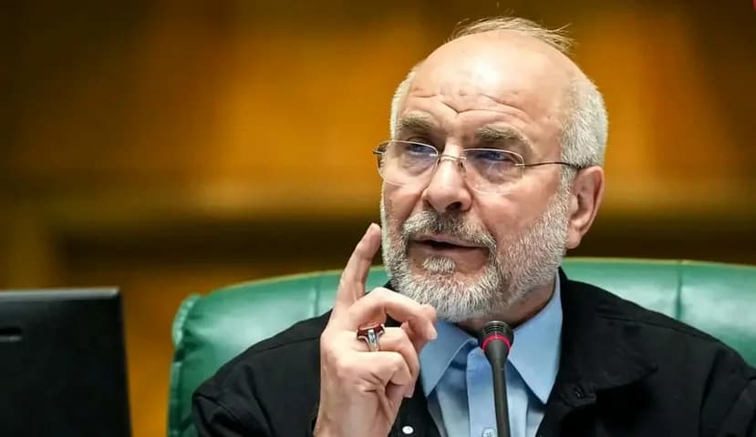 عکس| سفر در زمان؛ «محمدباقر قالیباف» در حال آموزش نیروها در جبهه؛ دهه 60