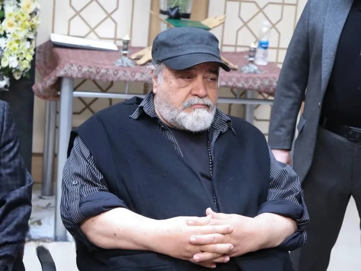 نگاهی به حضور هنرمندان در مراسم ختم مادر محمدرضا شریفینیا