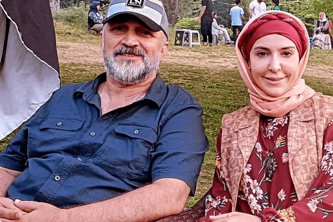 عکس| سفر در زمان؛ «سهراب، جاوید و نجمه» در پشت صحنه سریال سوجان؛ سال 1403