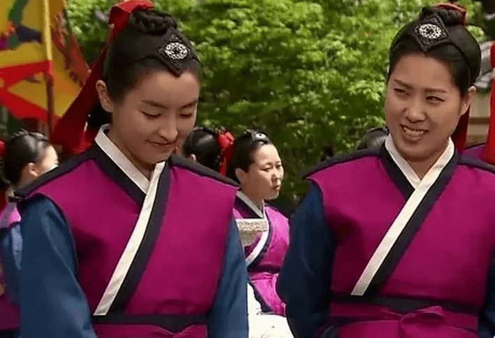 عکس| سفر زمان؛ عکسهای شخصی «جونگ یومی» بازیگر نقش بانوی بازرس در سریال «دونگیی»