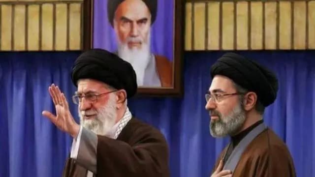 عکس| محیط خانه بسیار ساده رهبر شهید سیّدعلی خامنهای