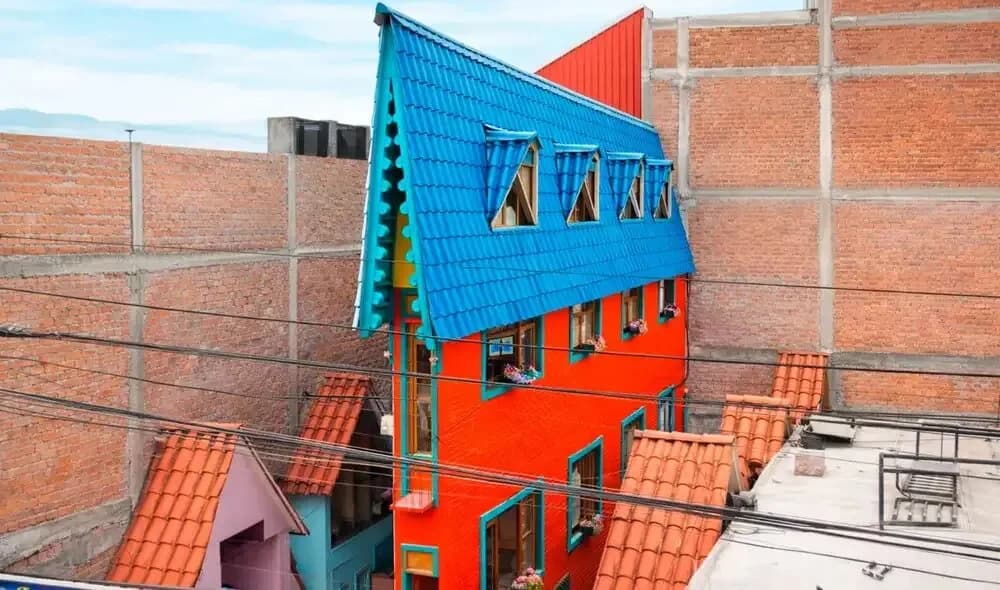 باریکترین خانه جهان با عرض ۶۳ سانتیمتر! / چه کسانی در این خانه زندگی میکنند؟