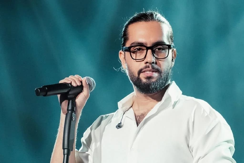 ریمیکس عاشقانه عشقشو داری از حامیم و علی یاسینی و امیر تتلو و شادمهر عقیلی و عرشیاس