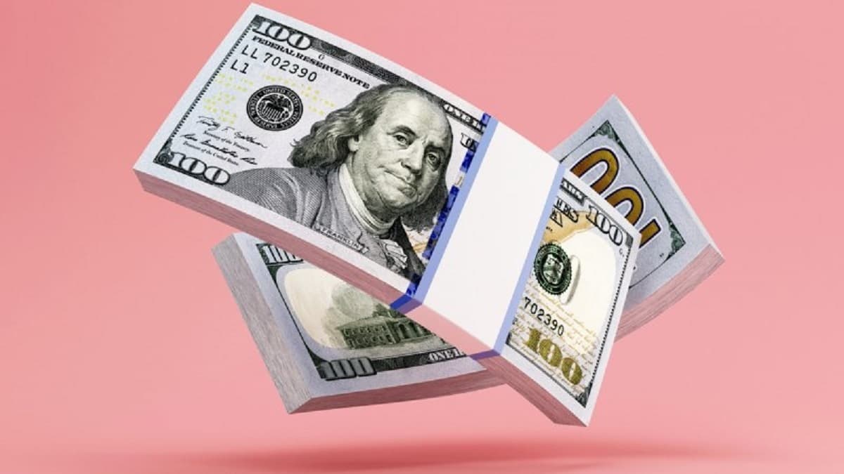 پیشبینی قیمت دلار دوشنبه ۴ اسفند ۱۴۰۴ / دلار عقبنشینی کرد