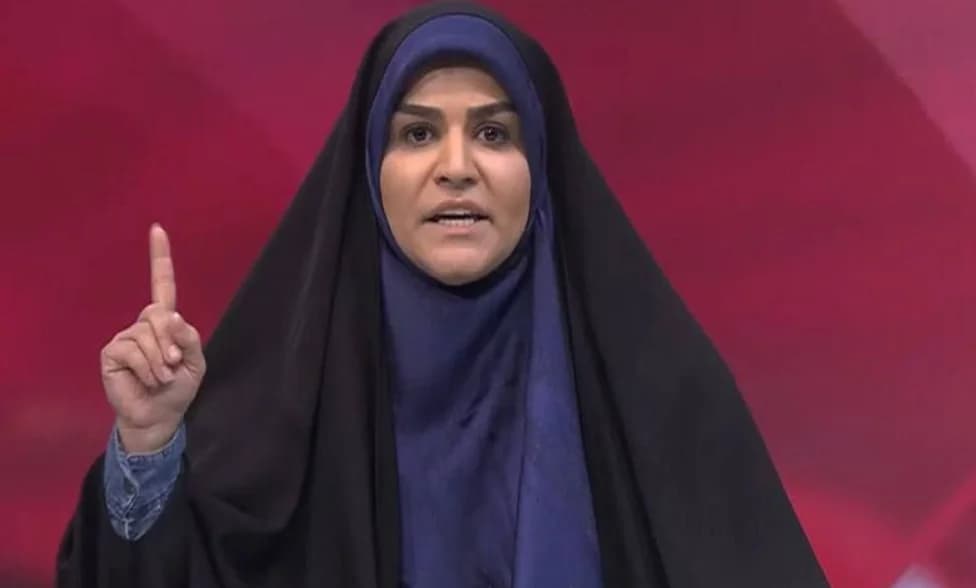 سفر در زمان| دیدار صمیمی مادورو و سحر امامی مجری شیردل صدا و سیما با روسری پلنگی