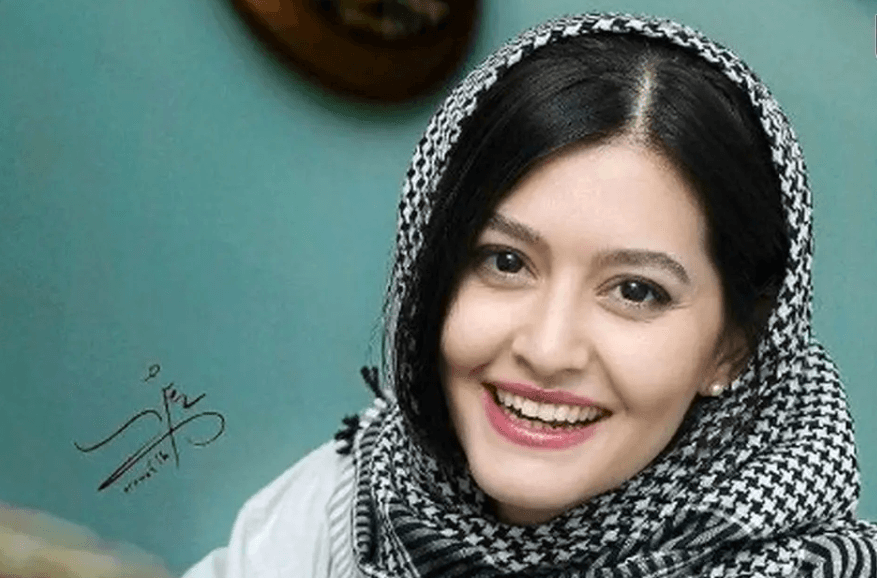 عکس/ استایل هندی پردیس احمدیه، پریسای سریال از یادرفته با شال و تسبیح سنتی