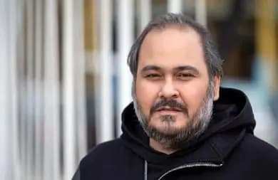 سفر در زمان| آلبوم عروسی تلخ رضا داوودنژاد؛ سال89