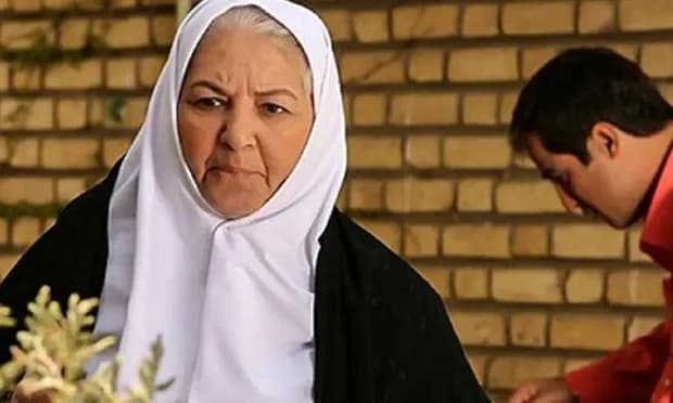 تغییر چهره مینا جعفر زاده در 79 سالگی در مراسم تشییع اکبر عبدی