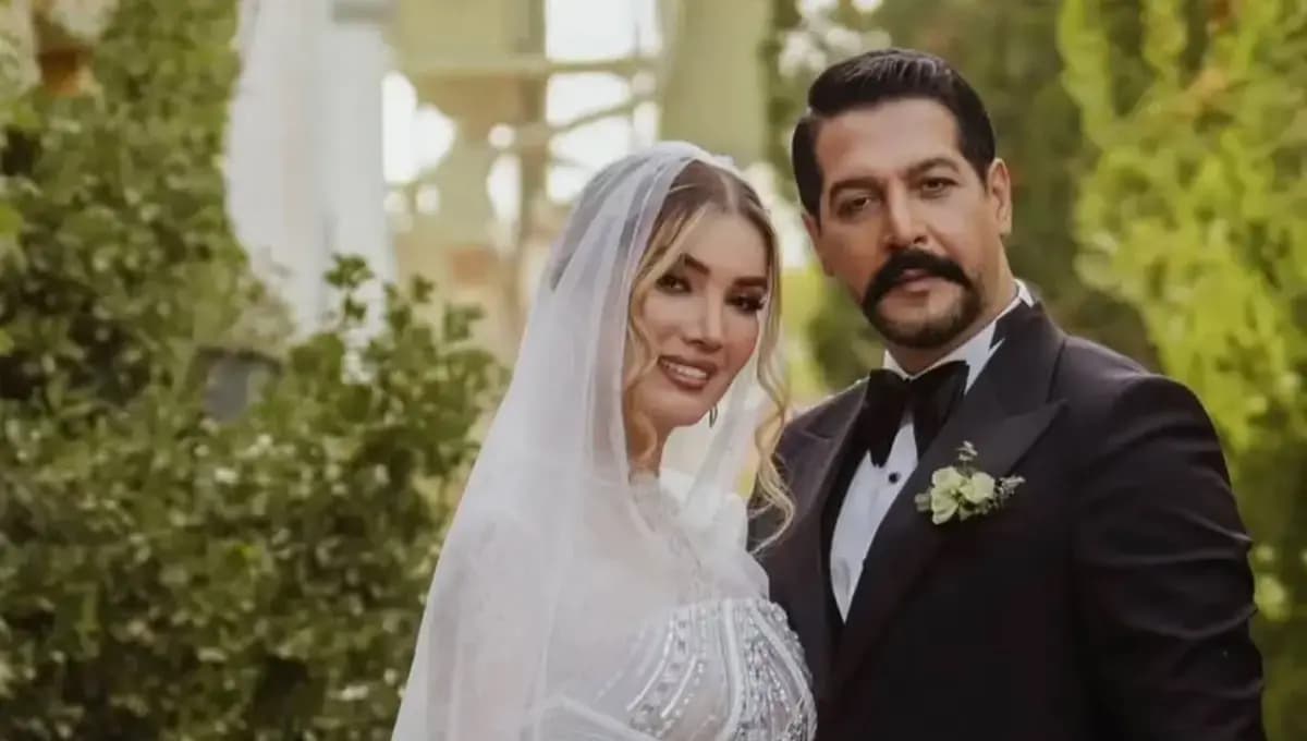 رونمایی از مادرشوهر فوق جوان متین ستوده